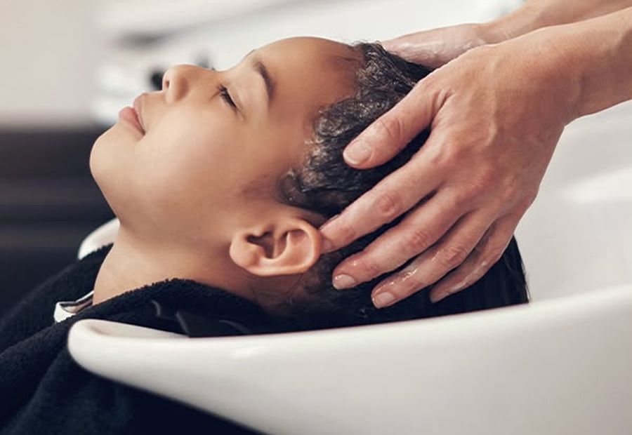 Hair Wash and Blow-Dry at Cuddle Kutz